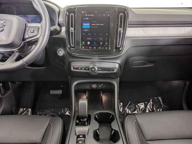 2026 Volvo XC40 Core - Photo 14