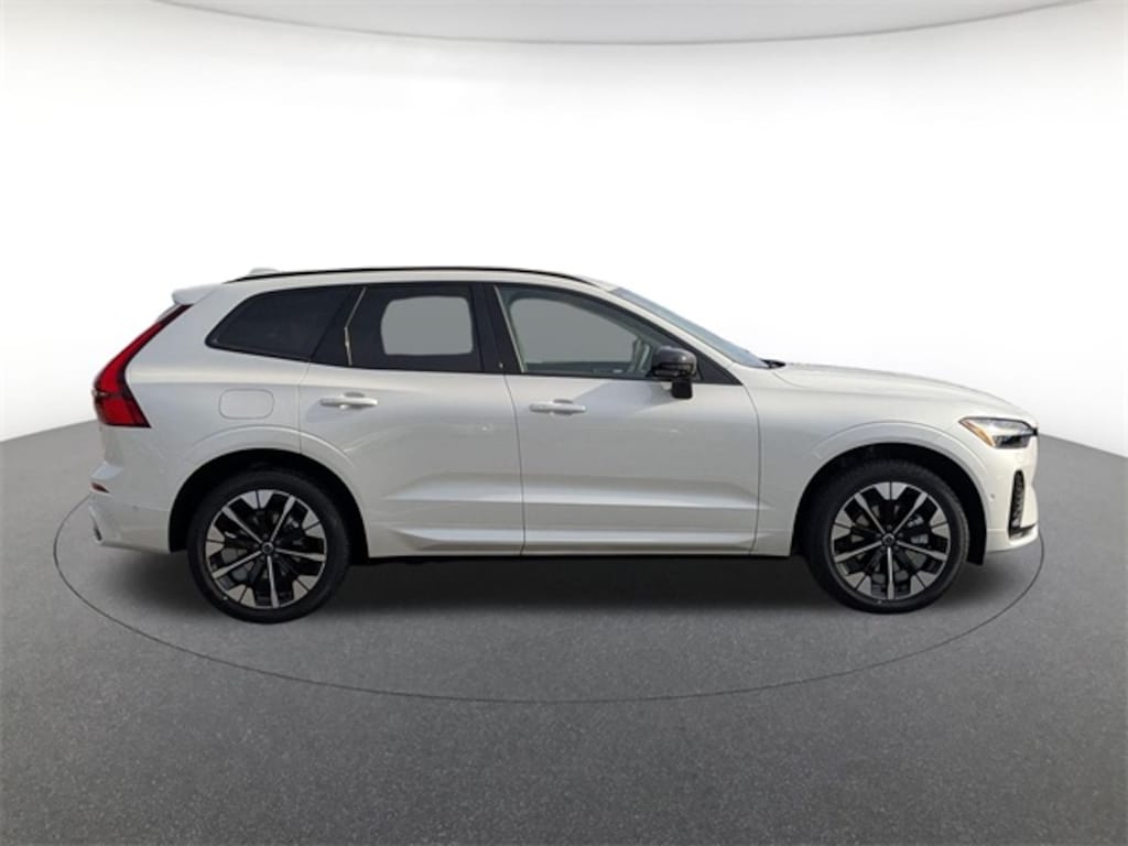 New 2026 Volvo XC60 B5 Ultra SUV