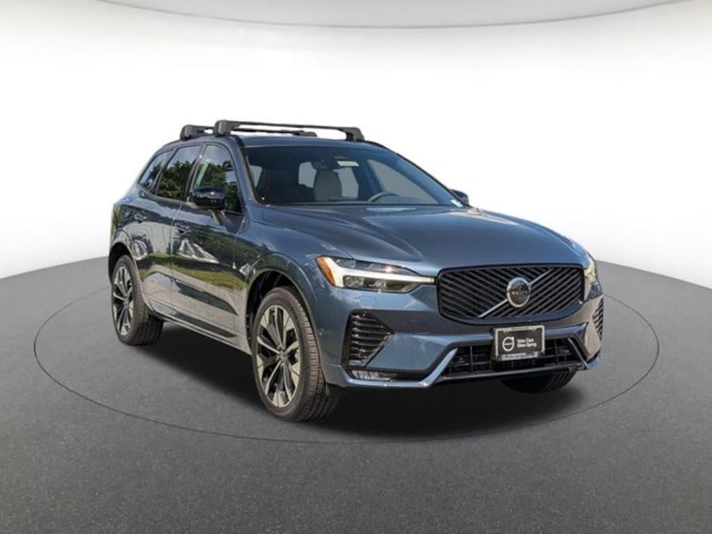 New 2026 Volvo XC60 B5 Plus SUV