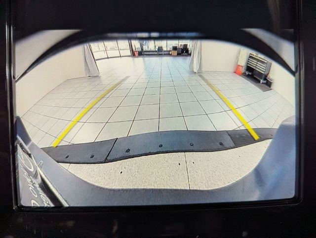 2025 Volvo XC40 Core - Photo 14