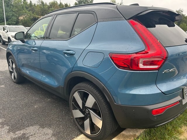 2023 Volvo XC40 Recharge Ultimate photo 4