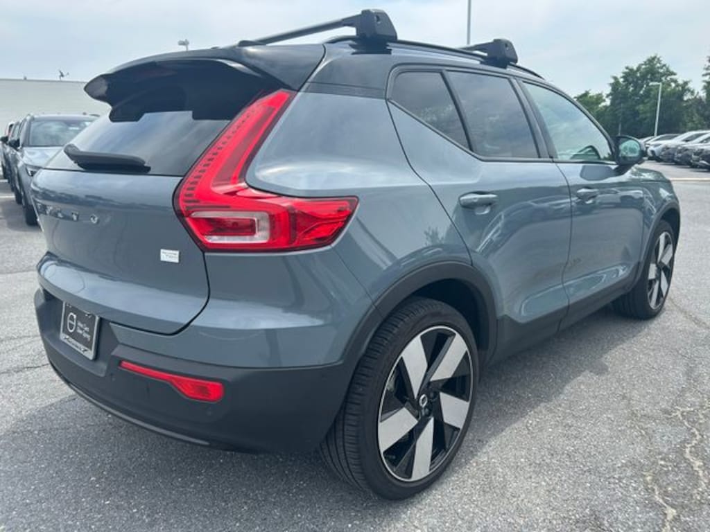 Used 2023 Volvo XC40 Recharge Pure Electric Ultimate SUV