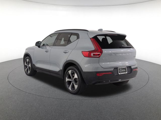 2026 Volvo XC40 Plus - Photo 7