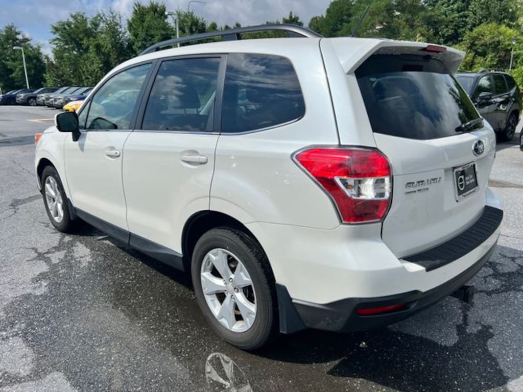 Used 2015 Subaru Forester 2.5i Limited (CVT) SUV