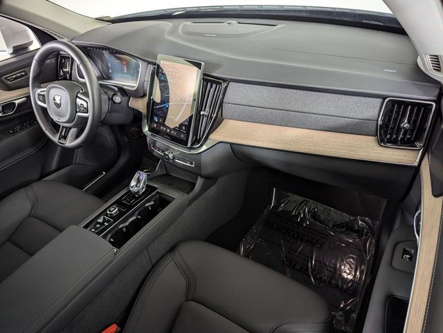 2025 Volvo XC90 Plus - Photo 20