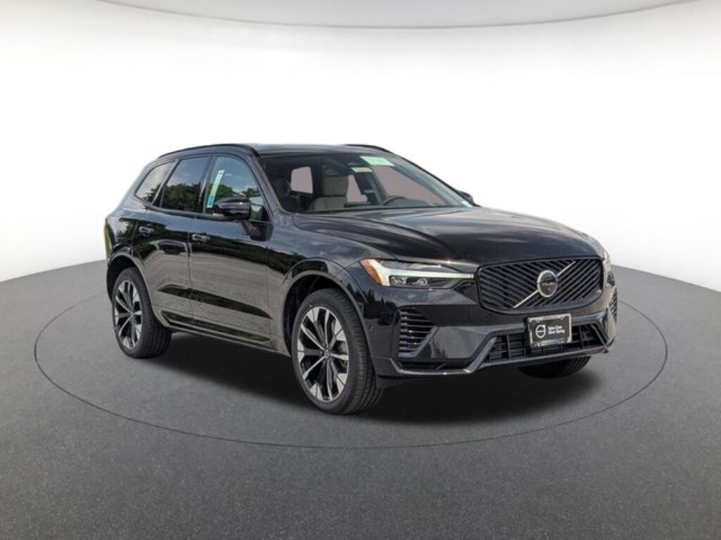 New 2026 Volvo XC60 plug-in hybrid T8 Plus SUV