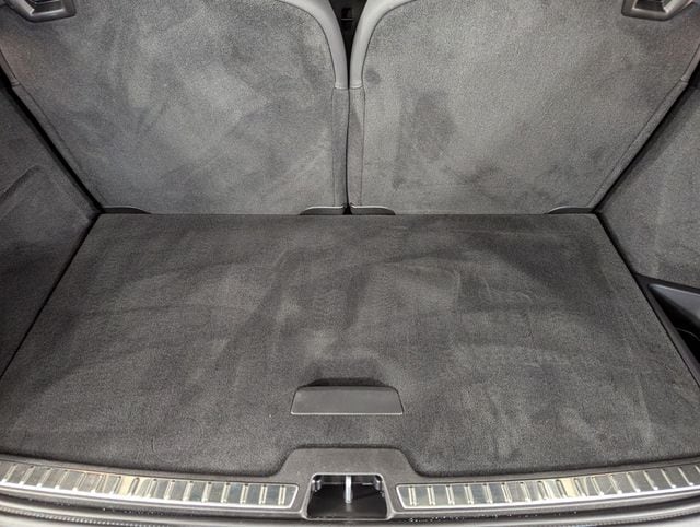 2026 Volvo XC90 Plus - Photo 21