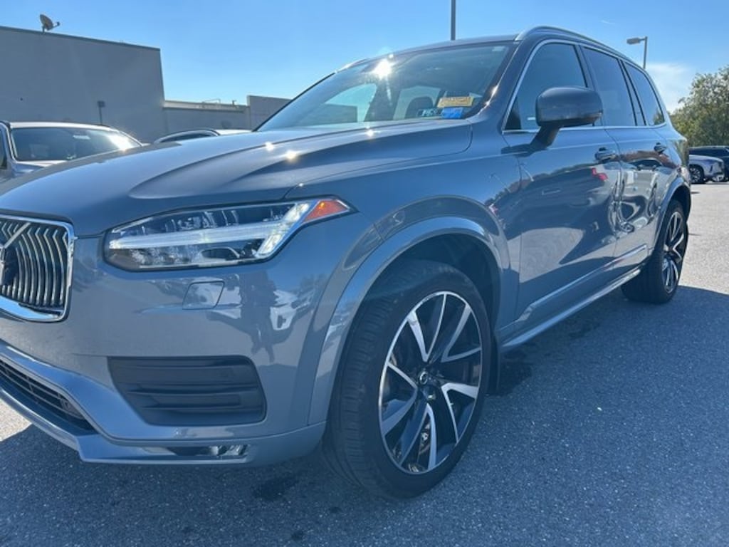 Used 2022 Volvo XC90 T6 AWD Momentum 7 Seater SUV