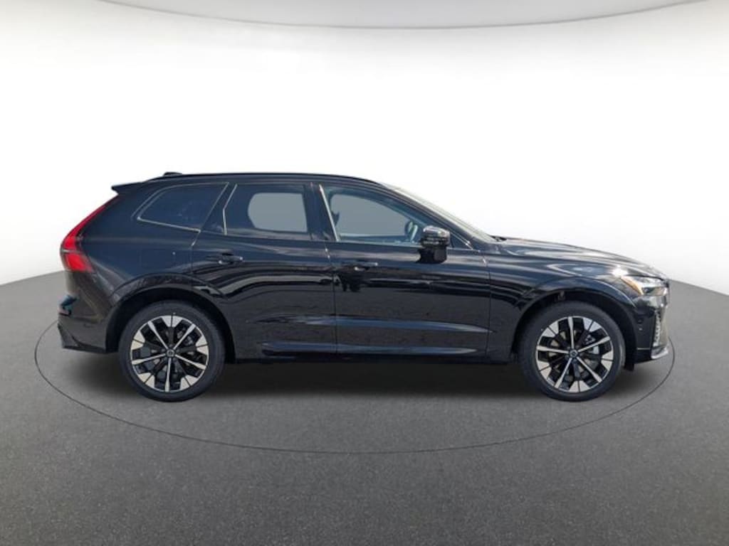 New 2026 Volvo XC60 B5 Plus SUV