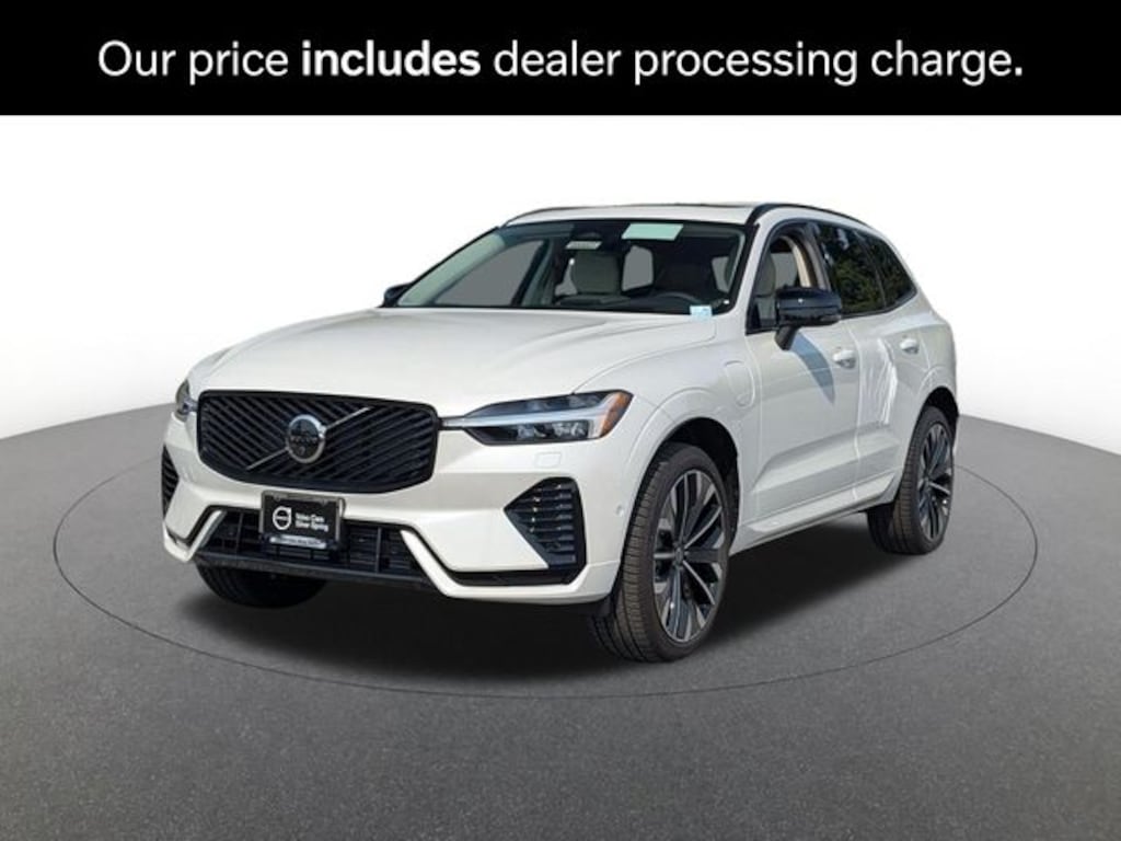 New 2026 Volvo XC60 plug-in hybrid T8 Ultra SUV