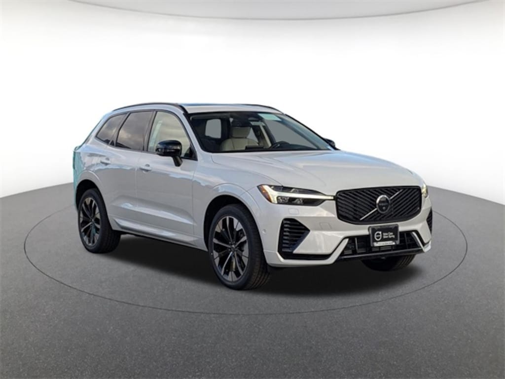 New 2026 Volvo XC60 plug-in hybrid T8 Ultra SUV