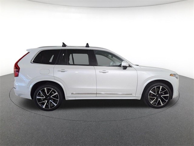 2023 Volvo XC90 AWD Plus photo 4