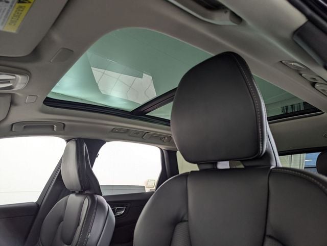 2026 Volvo XC60 Ultra - Photo 16