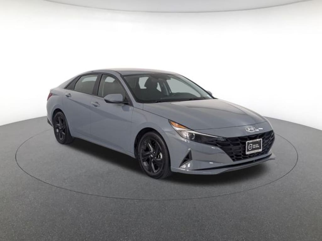 Used 2023 Hyundai Elantra SEL Sedan