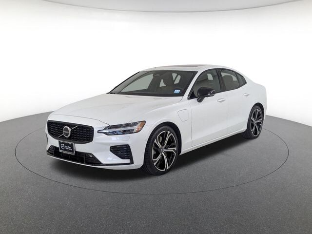 2023 Volvo S60 Recharge Plug-In Hybrid Ultimate Dark Sedan
