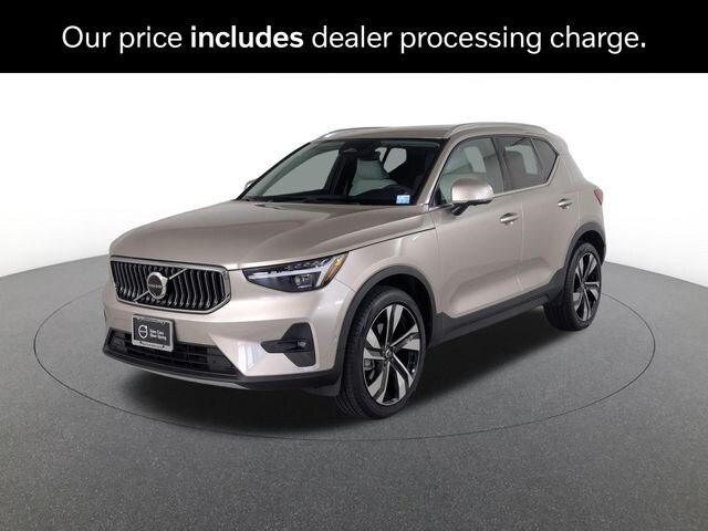 2024 Volvo XC40 B5 Ultimate Bright SUV