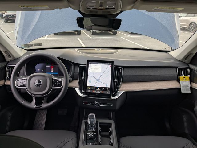 2026 Volvo XC90 Plus - Photo 9