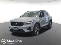 2026 Volvo XC40 B5 Plus SUV
