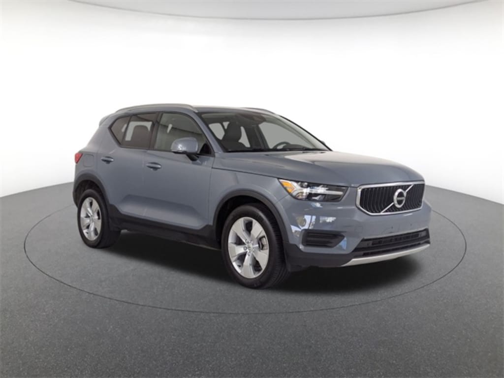 Used 2020 Volvo XC40 T5 Momentum SUV