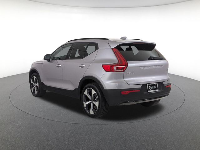 2026 Volvo XC40 Core - Photo 7
