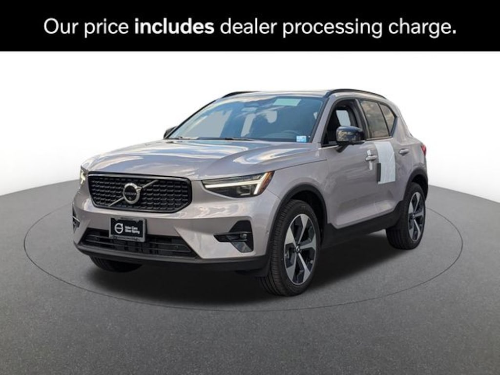 New 2026 Volvo XC40 B5 Plus SUV