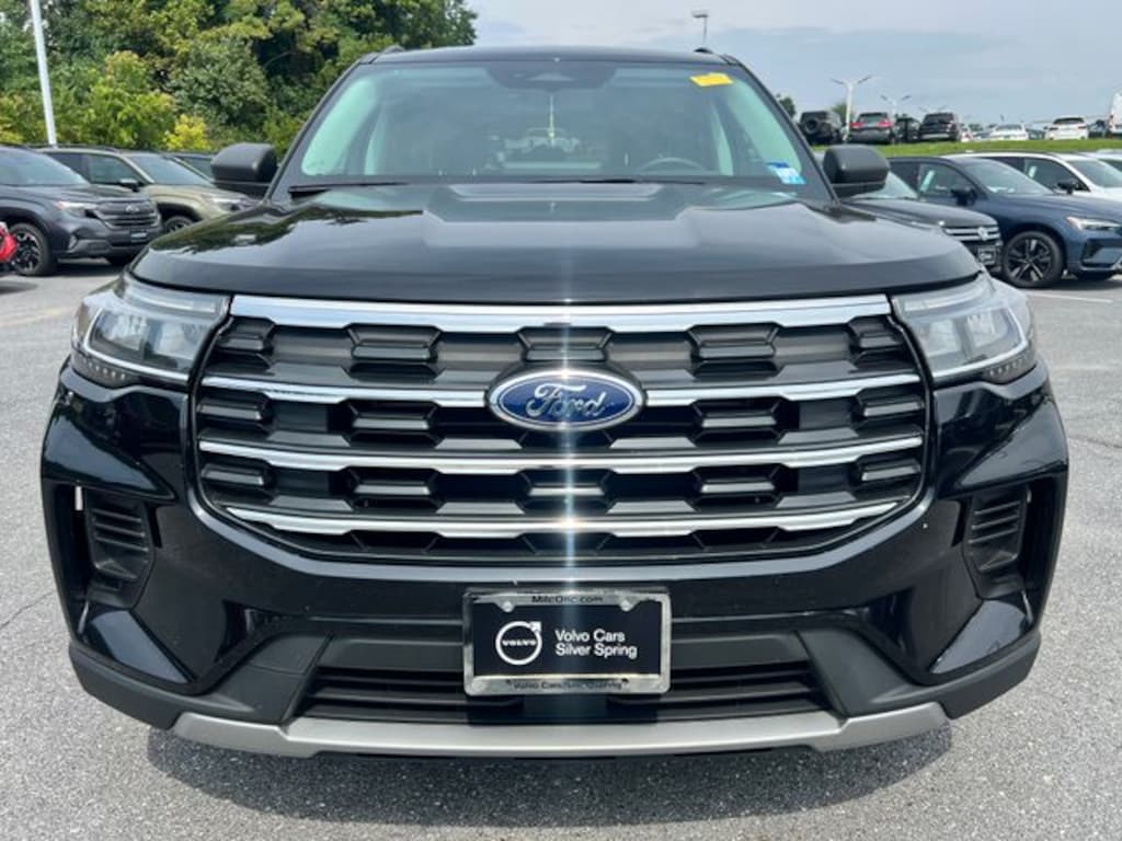 Used 2025 Ford Explorer Active SUV