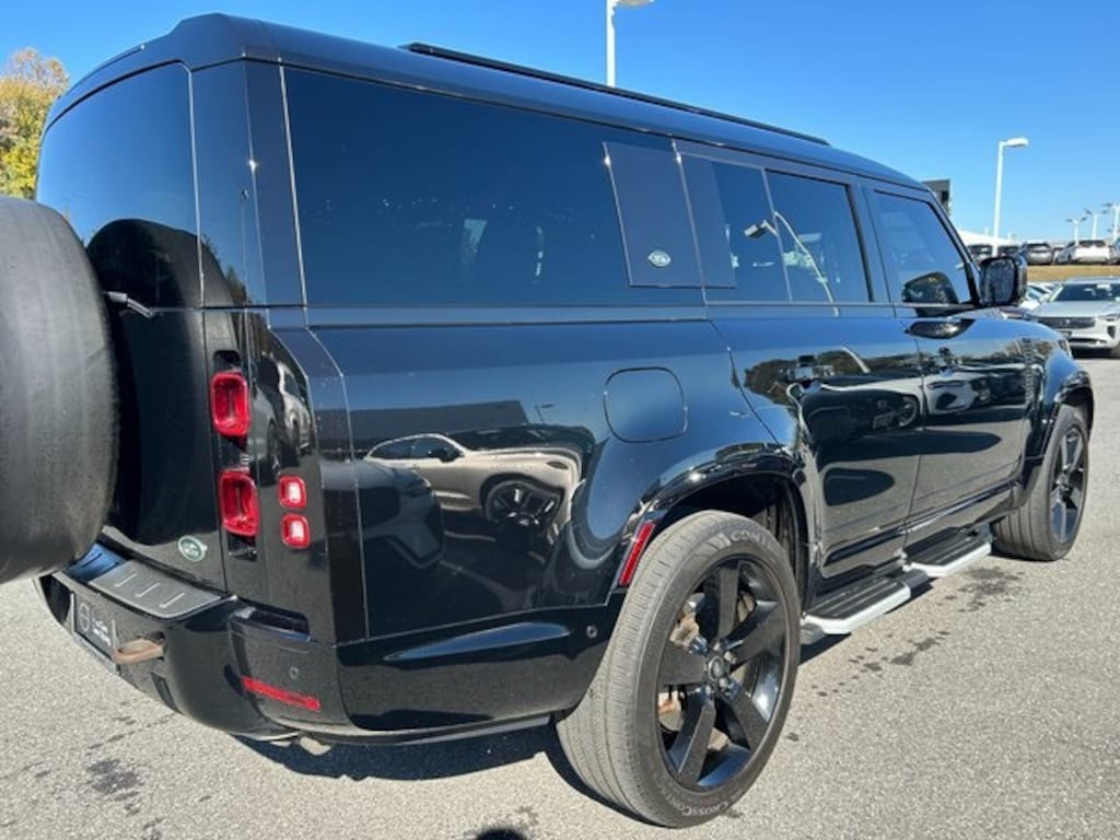 Used 2023 Land Rover Defender 130 X-Dynamic SE SUV