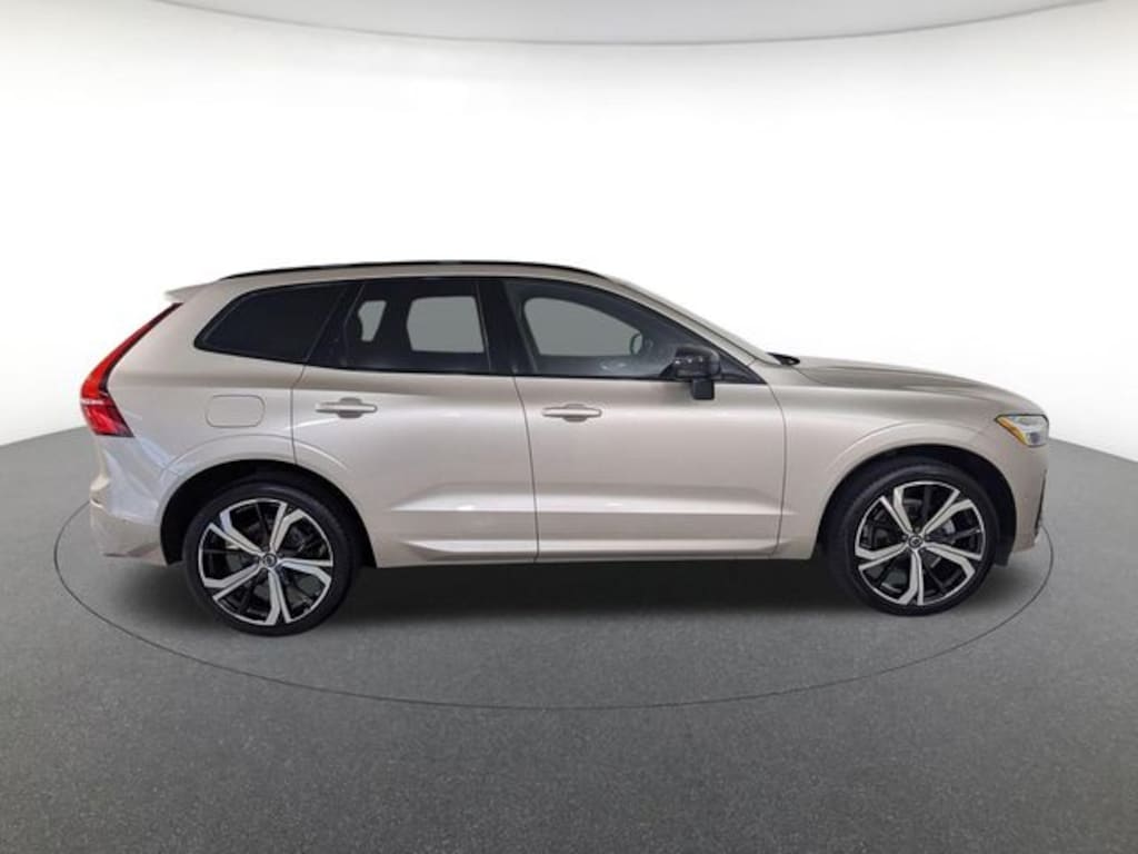Certified 2024 Volvo XC60 B5 Ultimate Dark SUV