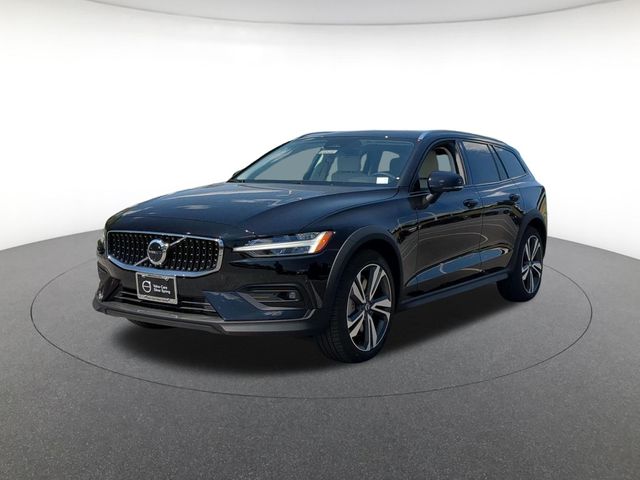 2026 Volvo V60 Cross Country B5 Plus AWD's photo