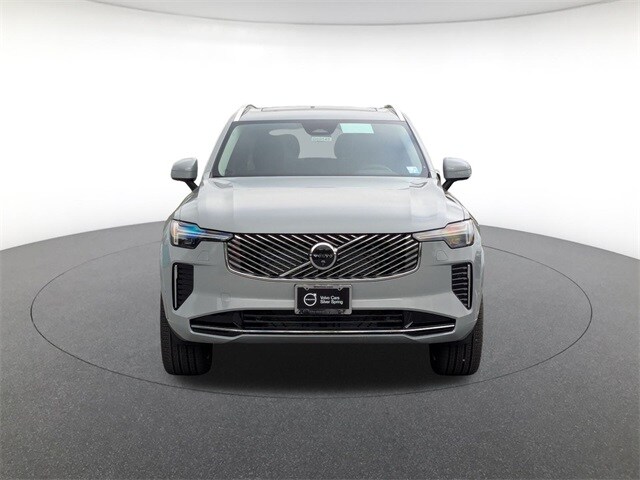 2026 Volvo XC90 Plus photo 2