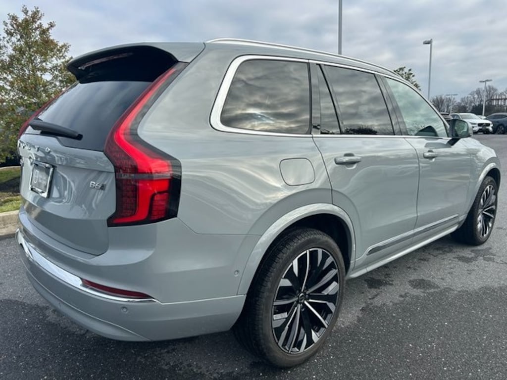 Certified 2025 Volvo XC90 B6 (2025.5) Plus 7-Seater SUV