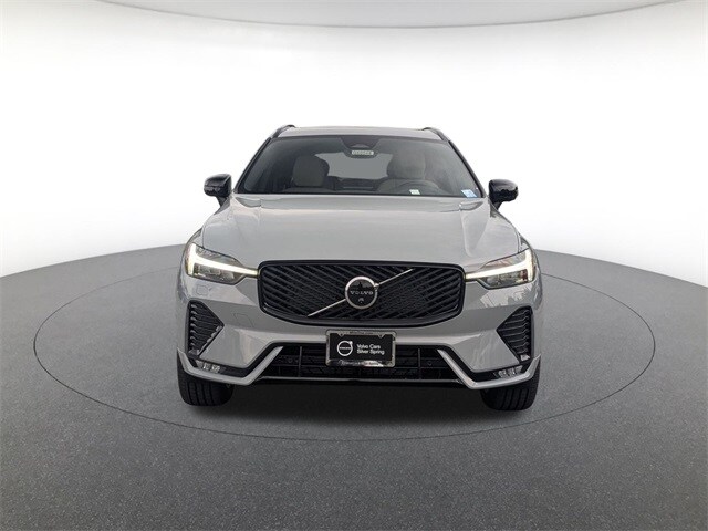 2026 Volvo XC60 B5 Plus photo 2