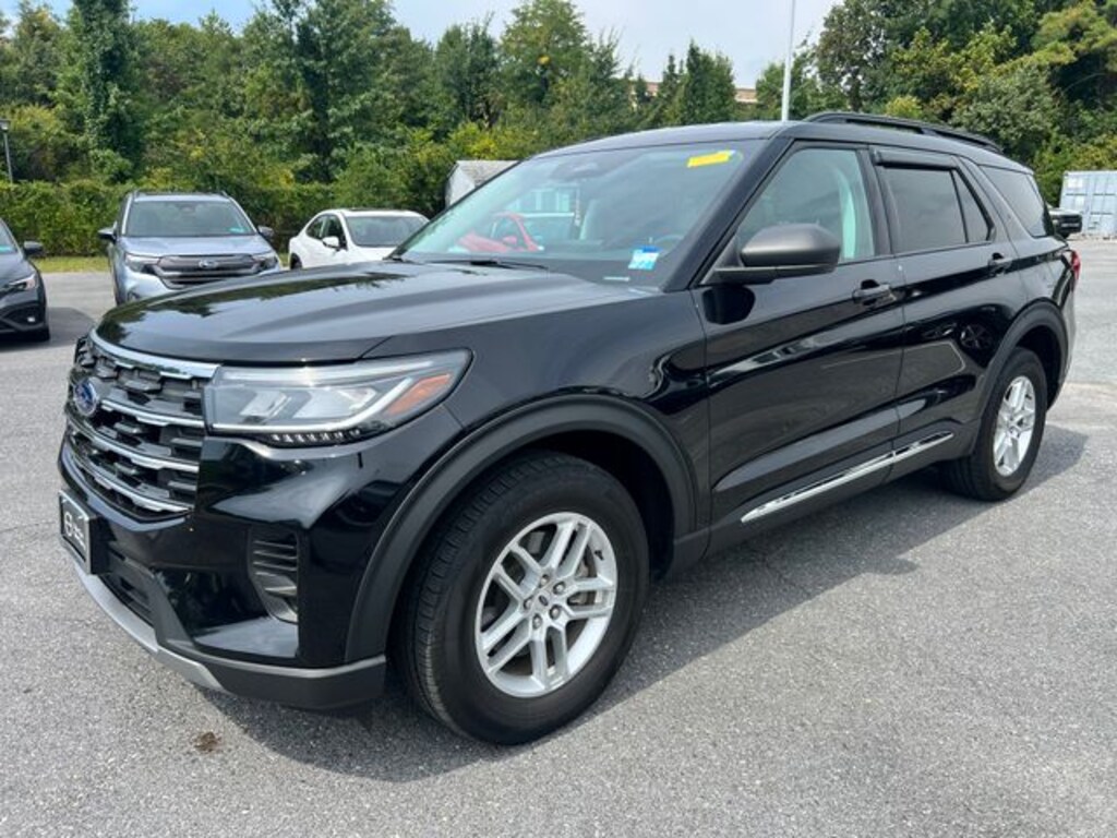 Used 2025 Ford Explorer Active SUV