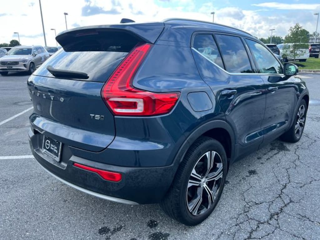 Used 2021 Volvo XC40 T5 Inscription SUV