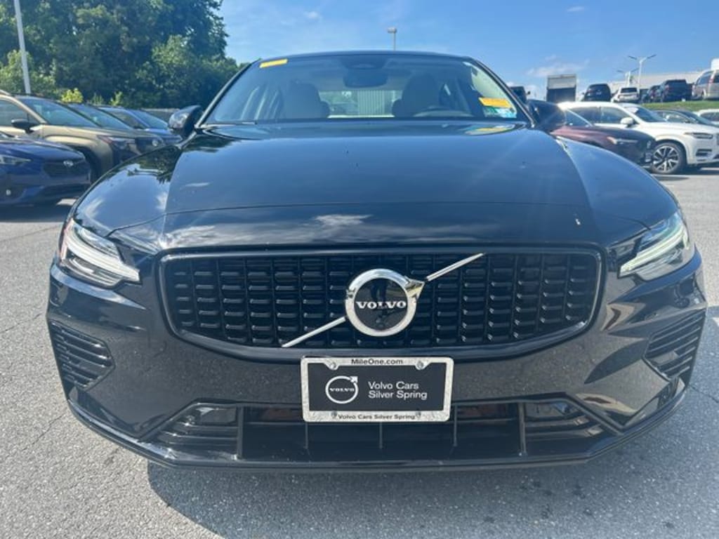 Used 2023 Volvo S60 Recharge Plug-In Hybrid Plus Dark Sedan