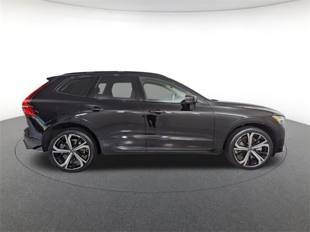 Used 2025 Volvo XC60 plug-in hybrid T8 Ultra SUV