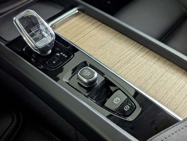2026 Volvo XC60 Ultra - Photo 22