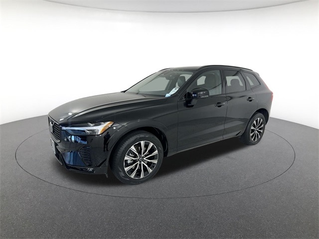 2025 Volvo XC60 Core's photo