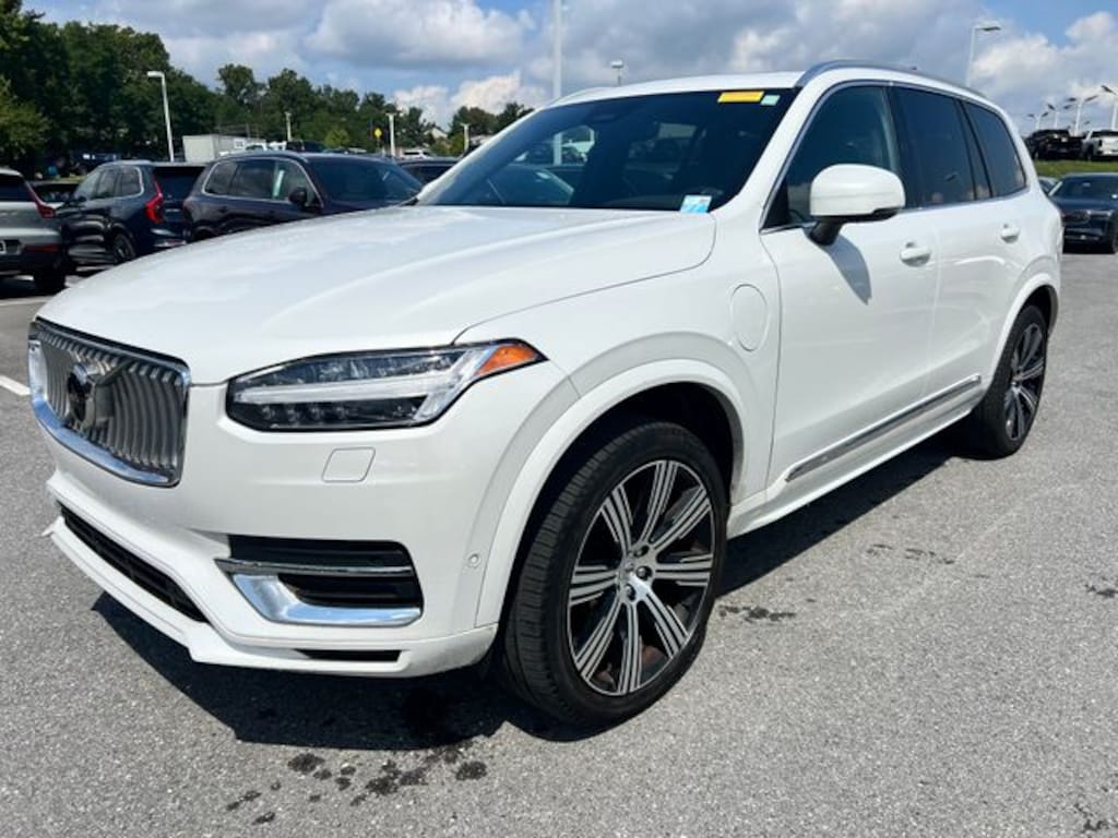 Used 2023 Volvo XC90 Recharge Plug-In Hybrid Plus Bright 7-Seater SUV