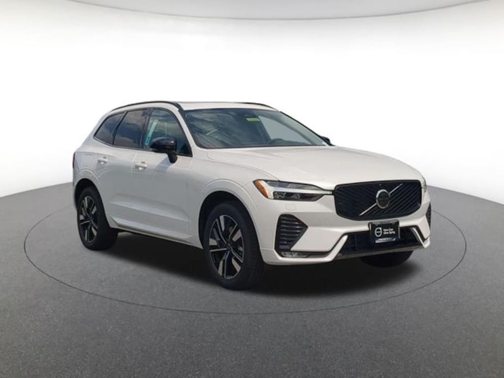New 2027 Volvo XC60 B5 Core SUV