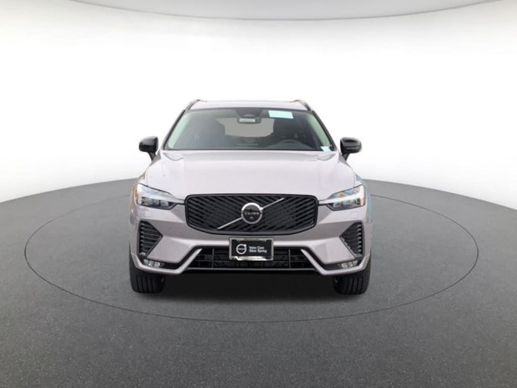 New 2026 Volvo XC60 B5 Plus SUV