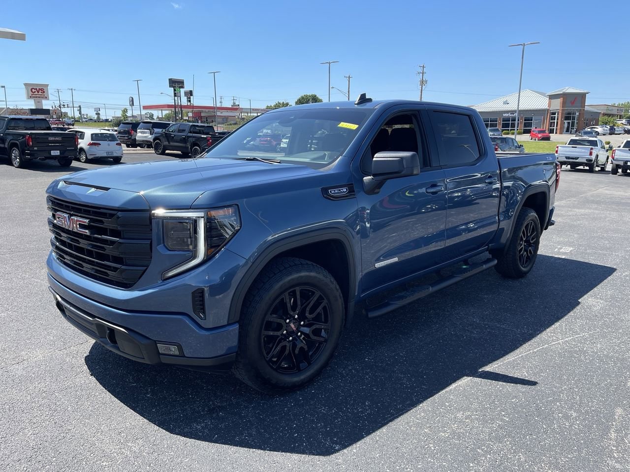 2025 GMC Sierra 4WD Crew Cab Short Box Elevation's photo