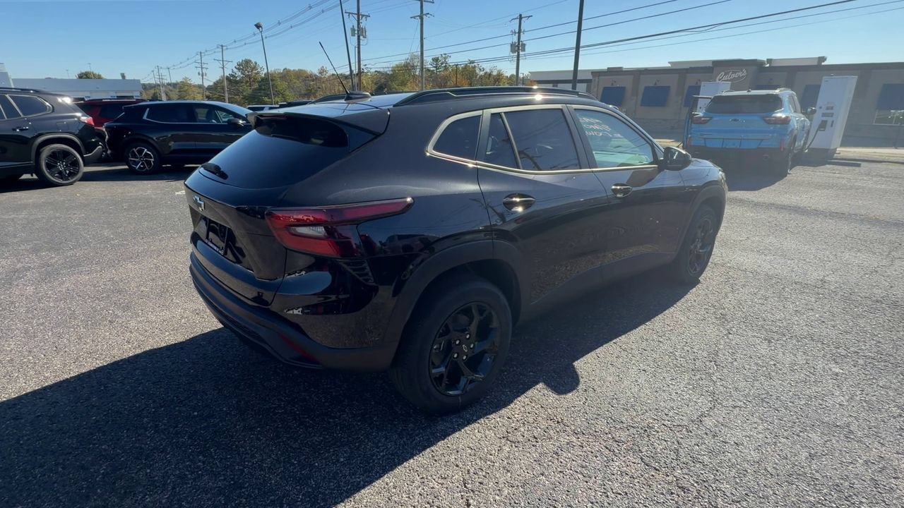 2026 Chevrolet Trax LT - Photo 9