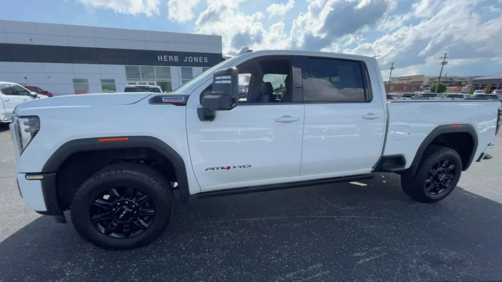 Used 2024 GMC Sierra 2500 HD AT4 Truck