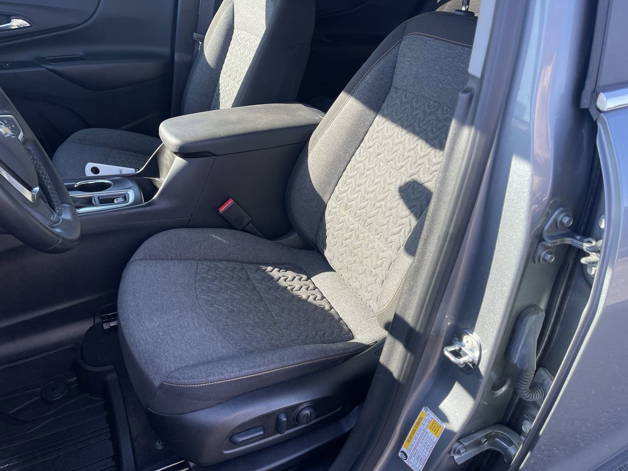 2023 Chevrolet Equinox LT - Photo 18