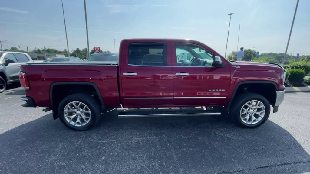 Used 2018 GMC Sierra 1500 SLT Truck