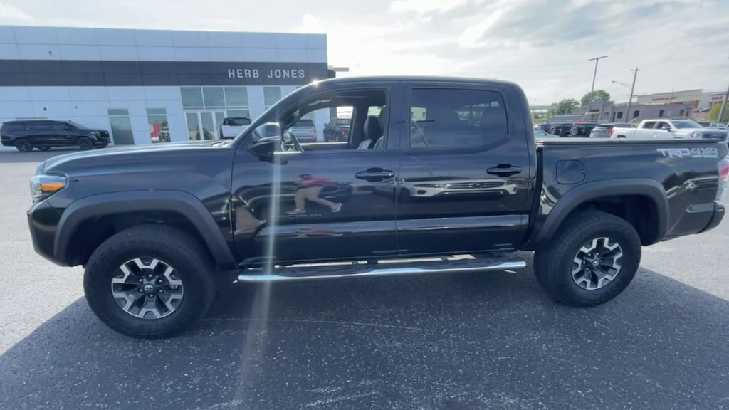 Used 2023 Toyota Tacoma 4WD SR