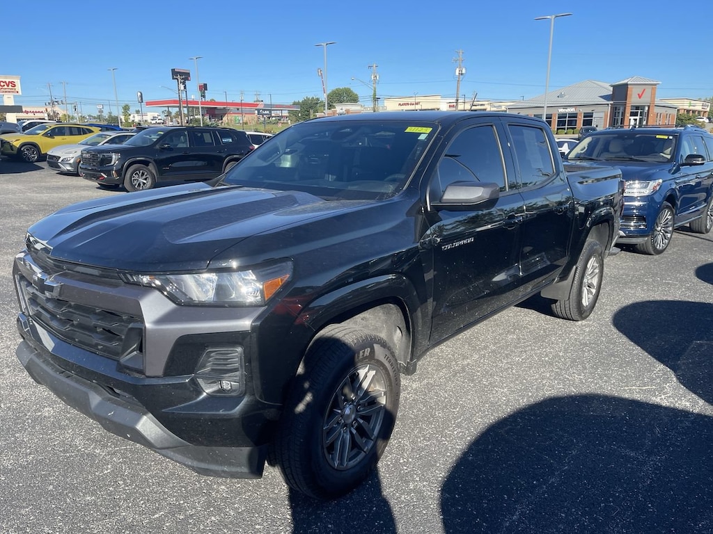 Used 2023 Chevrolet Colorado 4WD LT Truck