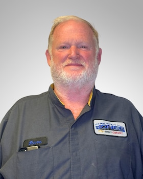 Staff member STEVE HORTON from d85010092f70