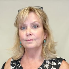 Staff member PATTY JONES from a902e750d3cd